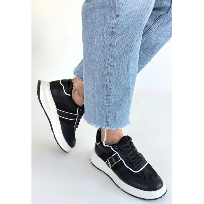 Tanwe Siyah Cilt Bağcıklı Spor Ayakkabı