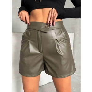 İki düğmeli pileli şort