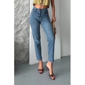 Mom fit kar yıkama bıyık detaylı jeans pantolon d2006