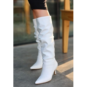 Zelya Beyaz Cilt Topuklu Çizme