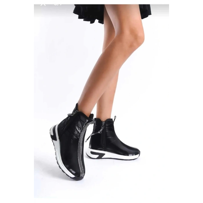 Su Geçirmez Paraşüt Kumaş Taşlı Siyah Spor Bot