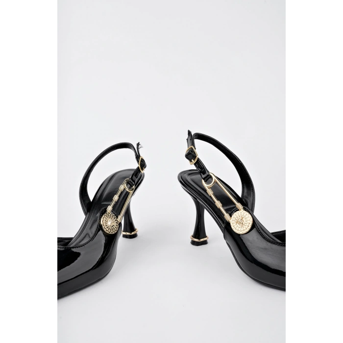 Kadın Topuklu Ayakkabı Topuklu Ayakkabı Siyah Rugan Topuklu Ayakkabı Yandan Şık Tokalı Sivri Burun