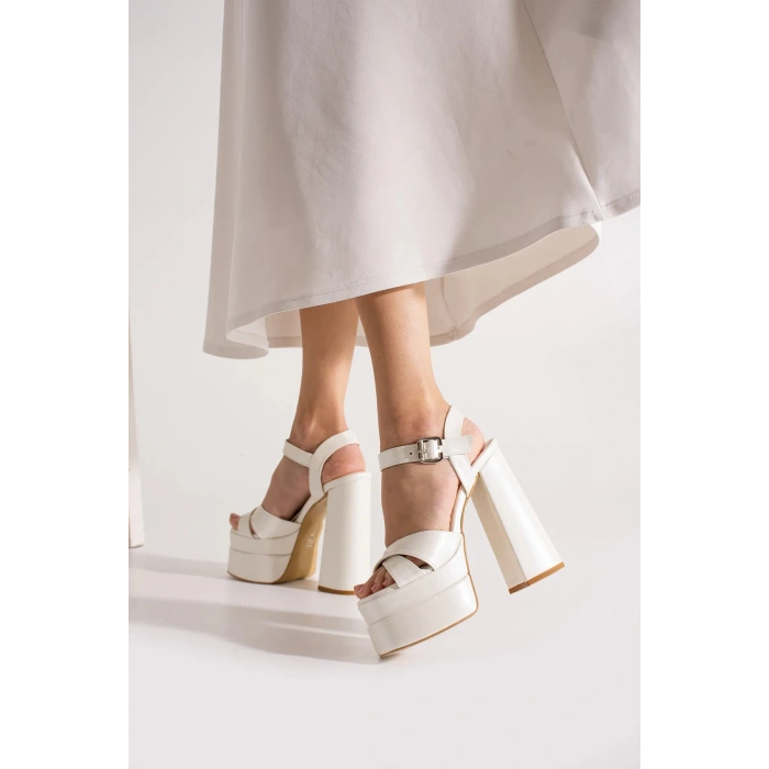 Kadın Deri Yüksek Kalın Topuklu Çift Kat Platformlu Bilekten Tokalı Gelin & Abiye Ayakkabı