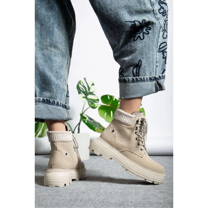 Bej Süet Bağcıklı Düz Taban Kadın Bot