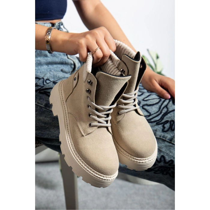 Bej Süet Bağcıklı Düz Taban Kadın Bot