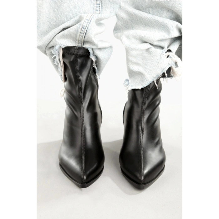 Kadın Siyah Sivri Burun Kalın Topuklu Streç Bot