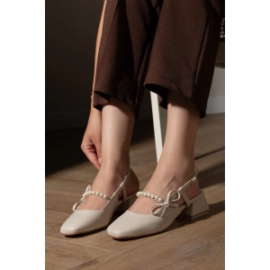 Kadın Bej, İncili Ve Fiyonklu Kısa Blok Topuklu Kadın Günlük Ayakkabı