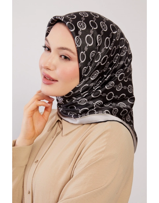 Levidor Kristal Eşarp Zincir Desen Siyah