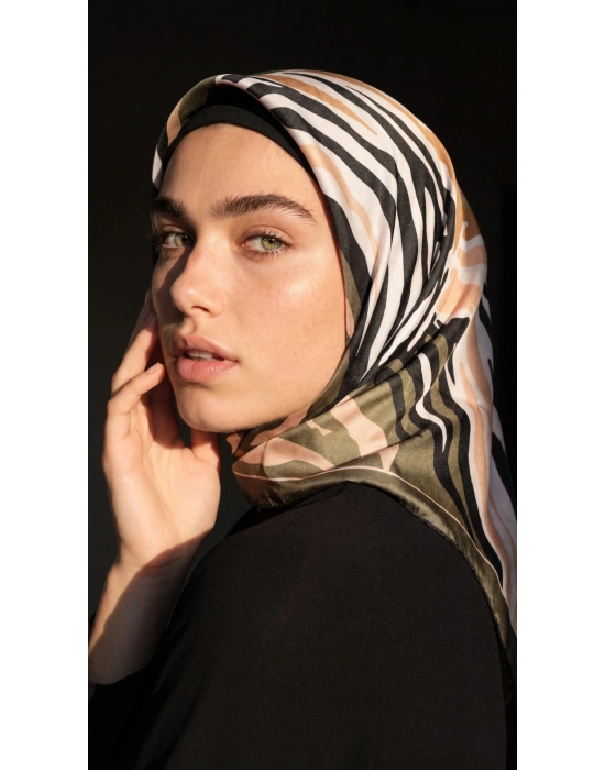 Levidor Kristal Eşarp Zebra Desen Haki