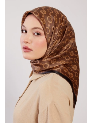 Levidor Kristal Eşarp Zincir Desen Sütlü Kahve