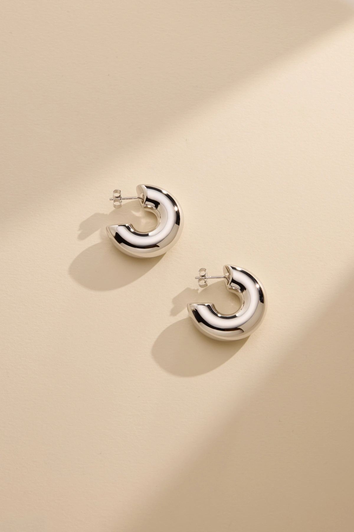 925 Ayar Gümüş Charlotte Bold Küpe