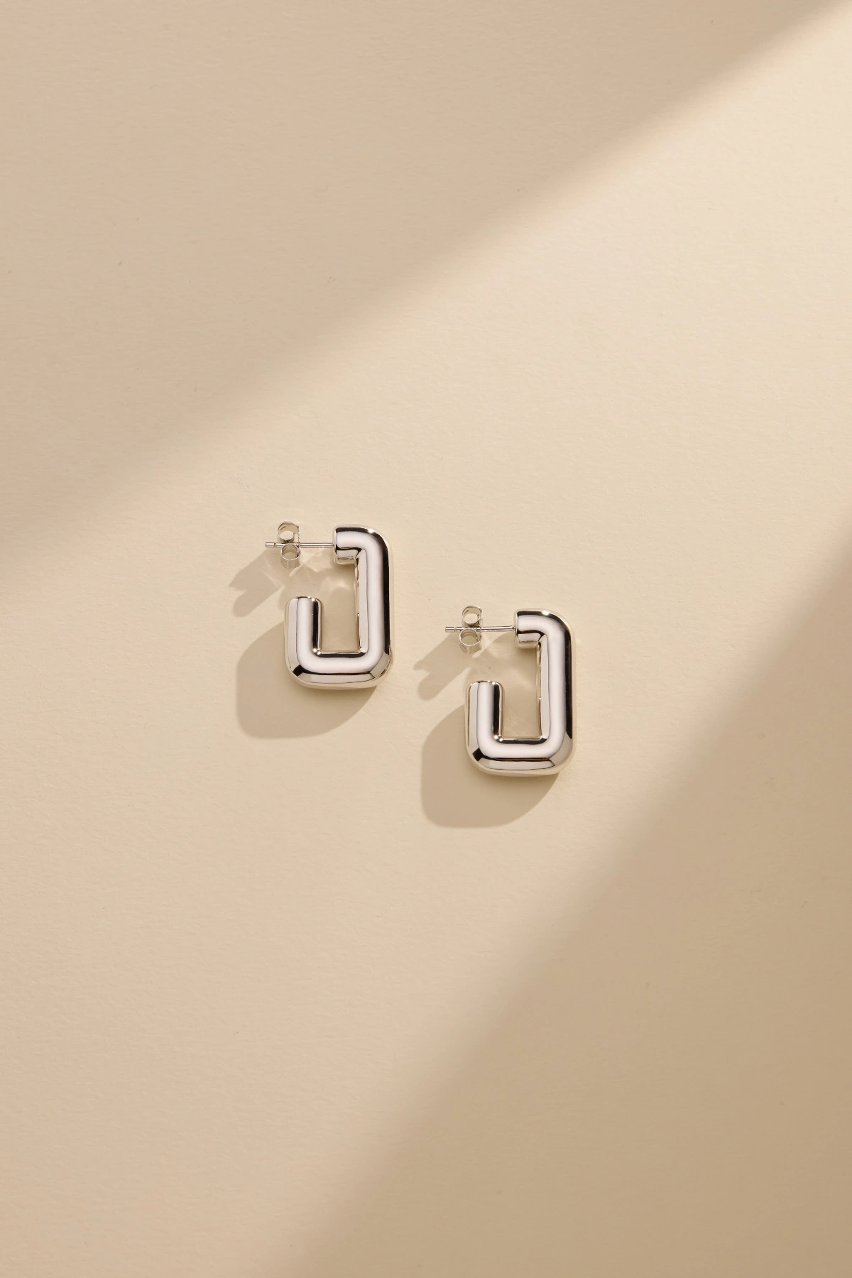 925 Ayar Gümüş Silent Küpe