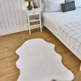 Apex Palma Beyaz Peluş Post Şekilli Halı