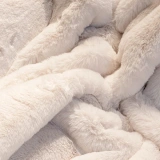 Apex Palma Krem Peluş Post Şekilli Halı