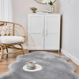 Apex Reiki Gri Peluş Post Şekilli Halı