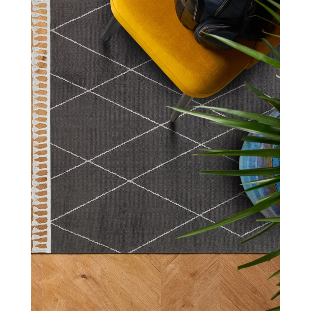 Eko Halı Urban URB 02 Black Grey Etnik Desenlere Sahip Hav Toz Vermez Yumuşak Dokulu Modern Halı