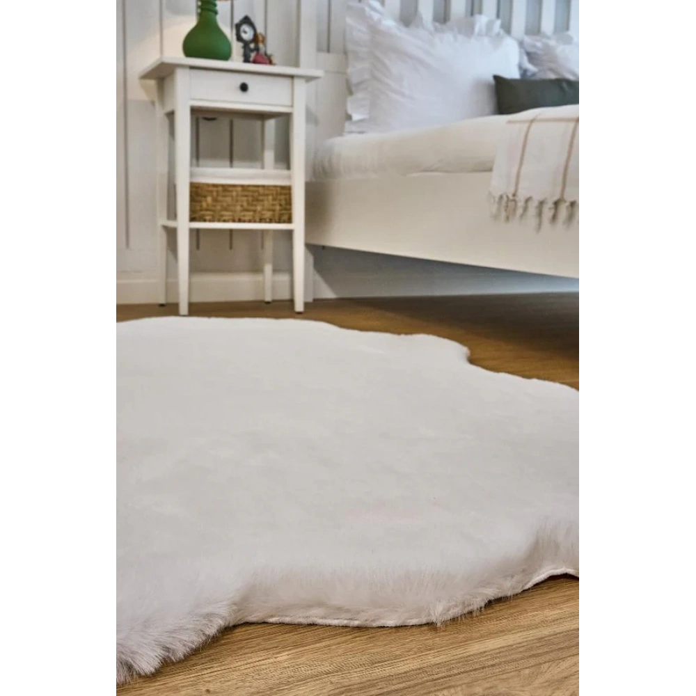 Apex Palma Beyaz Peluş Post Şekilli Halı