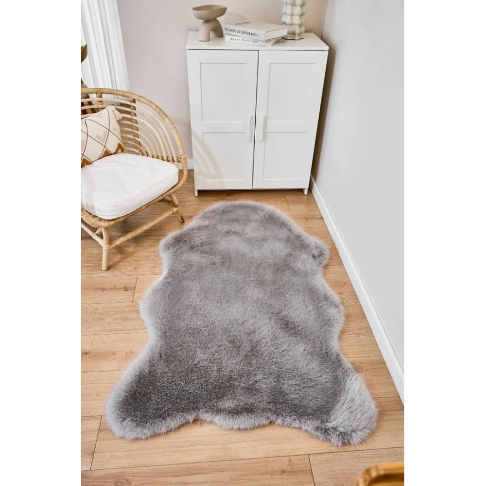 Apex Reiki Gri Peluş Post Şekilli Halı