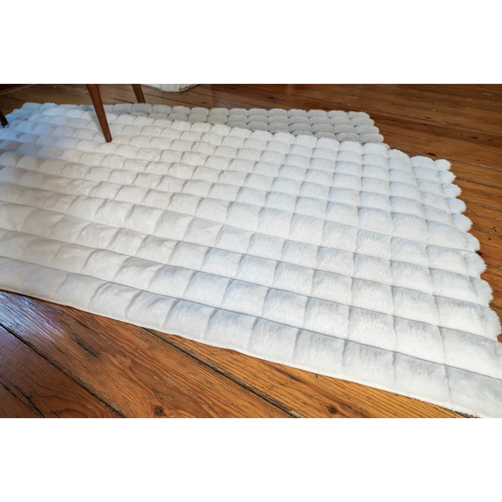 Apex Halı Diamante 7002 Krem Peluş Kaymaz Taban Dekoratif Halı