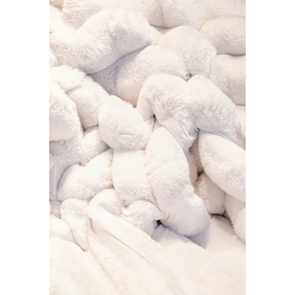 Apex Halı Diamante 7001 Beyaz Peluş Kaymaz Taban Dekoratif Halı