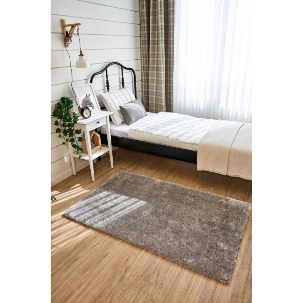 Apex Vega Gri Peluş Dokulu Kaydırmaz Dekoratif Halı