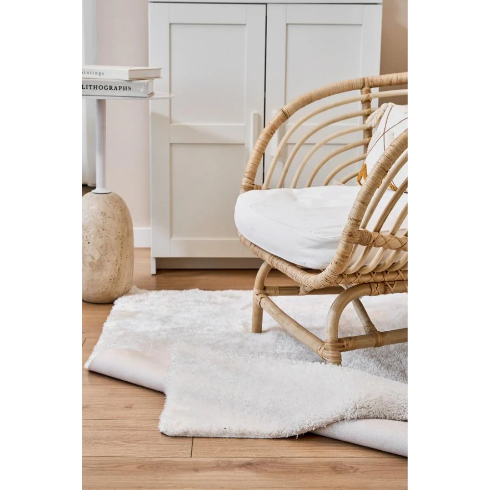 Apex Vega Krem Peluş Dokulu Kaydırmaz Dekoratif Halı