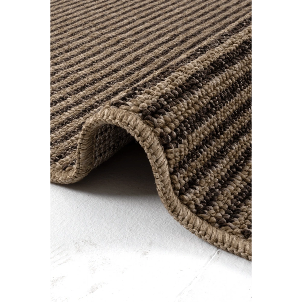 Hoom Rugs Antik 1806 Kahve İskandinav Halı