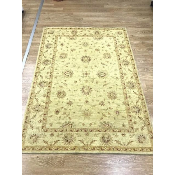 El Dokuma Uşak Halısı 175x245 4,28 M2