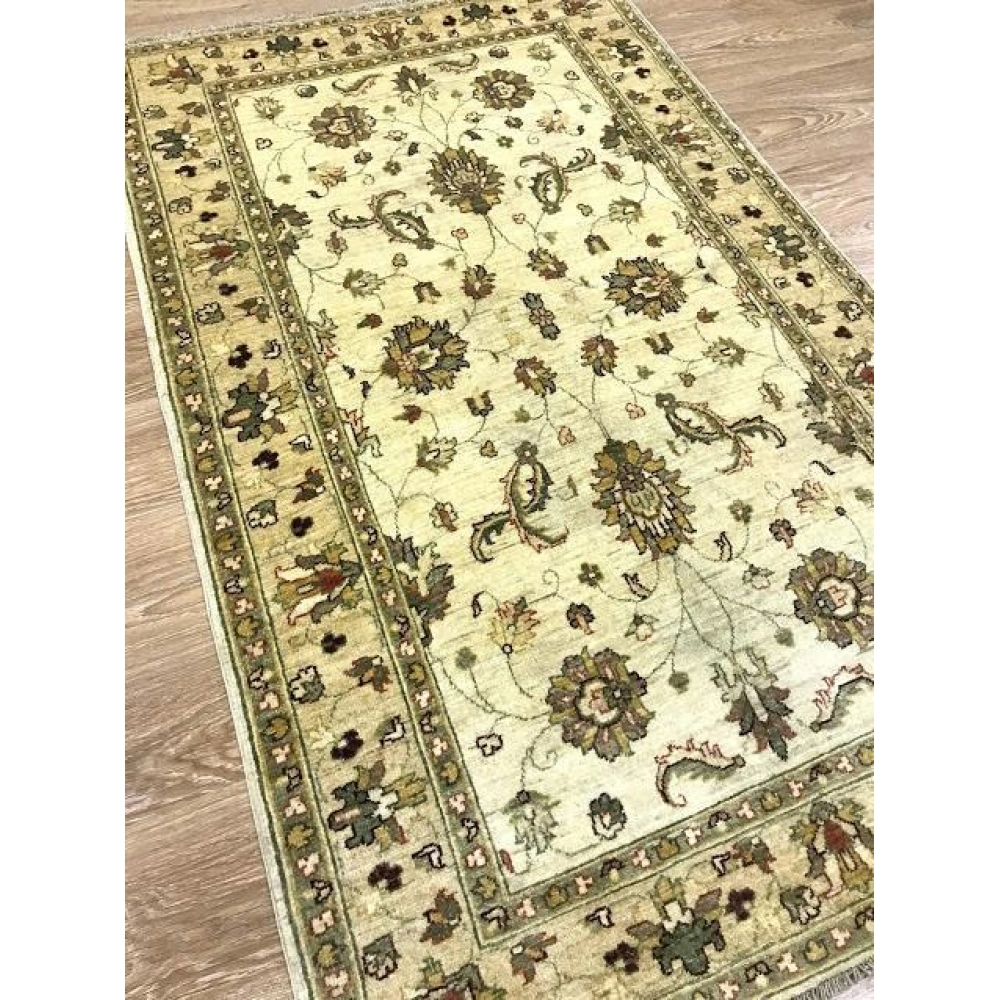 El Dokuma Uşak Halısı Krem 115x194 2,29 M2