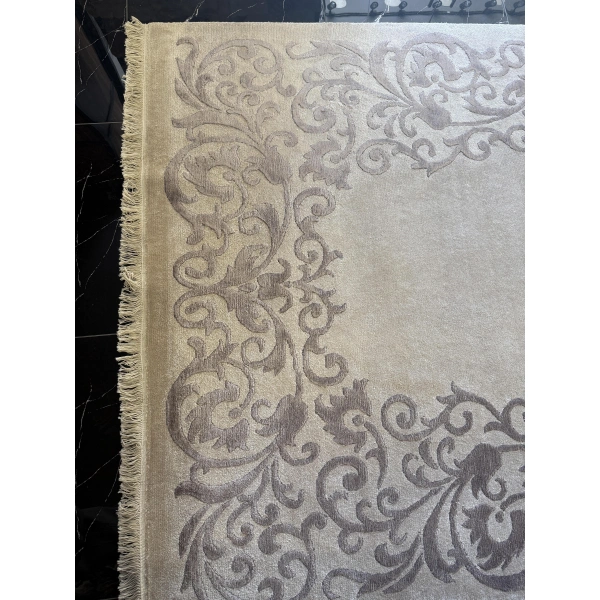 Eko Halı Siena DN21 Beige Lilac İthal El Halısı