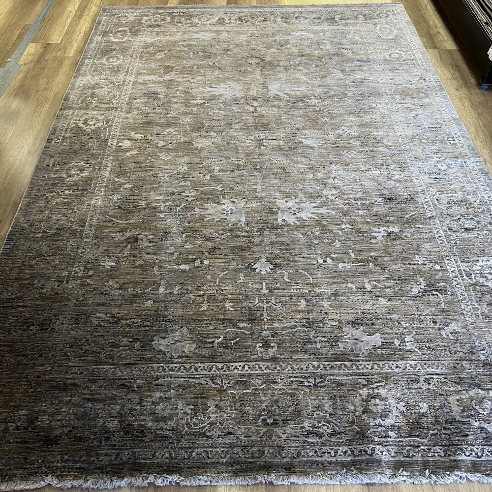 Hoom Rugs Exclusive Aura 8567 Silver Özel Salon Halısı