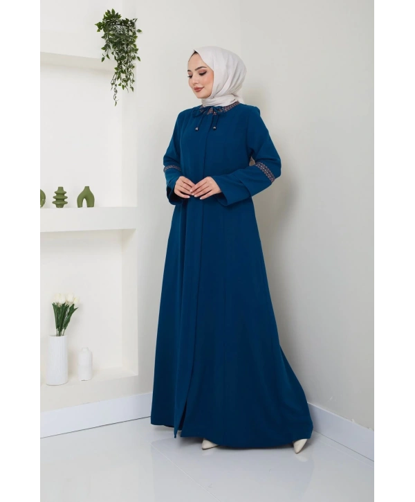 Nakış İşlemeli Büyük Beden Ferace