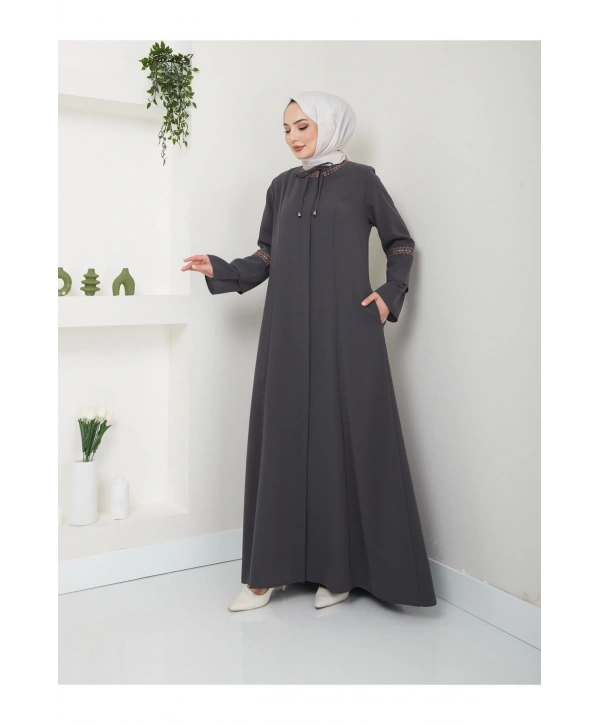 Nakış İşlemeli Büyük Beden Ferace