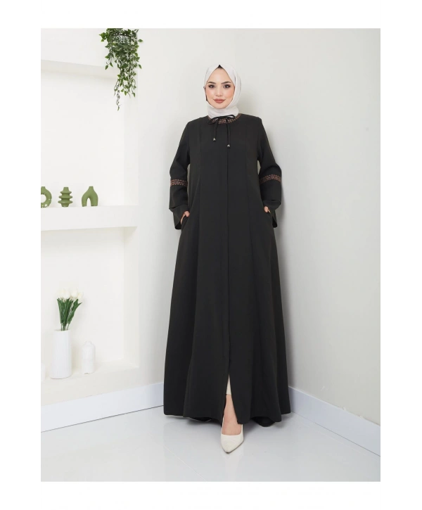 Nakış İşlemeli Büyük Beden Ferace