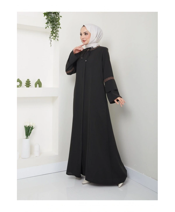 Nakış İşlemeli Büyük Beden Ferace