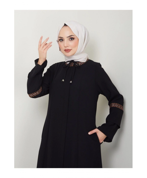 Nakış İşlemeli Büyük Beden Ferace