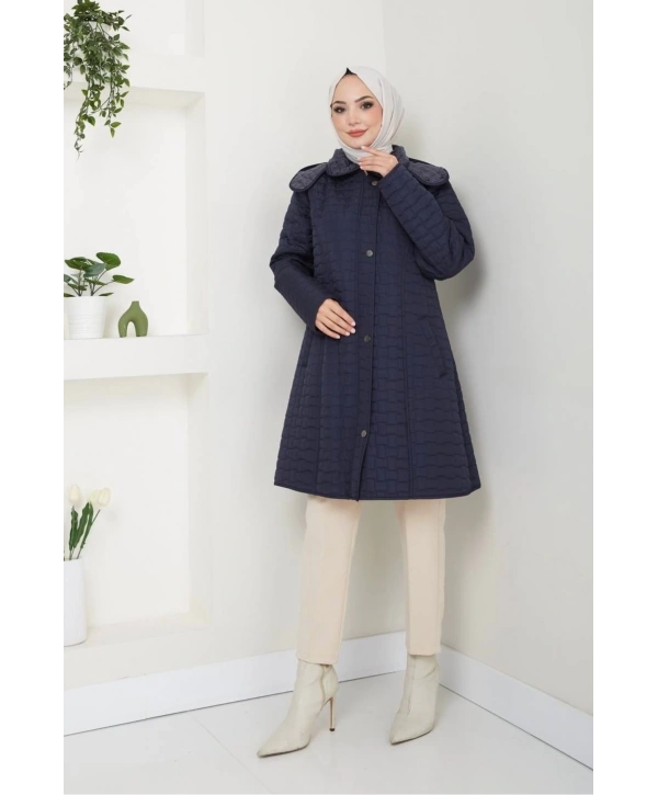 İçi Kürklü Kapüşonlu Kaban Mont