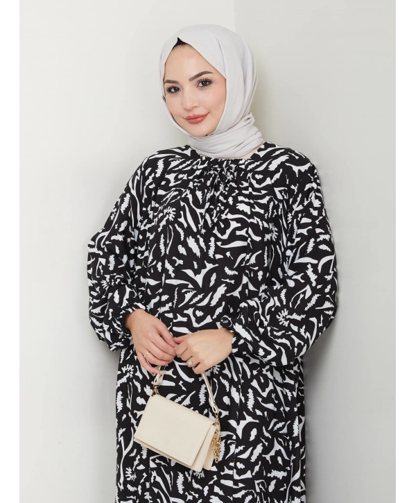 Büzgü Detaylı Rahat Kesim Anne Elbisesi - Siyah / E0131