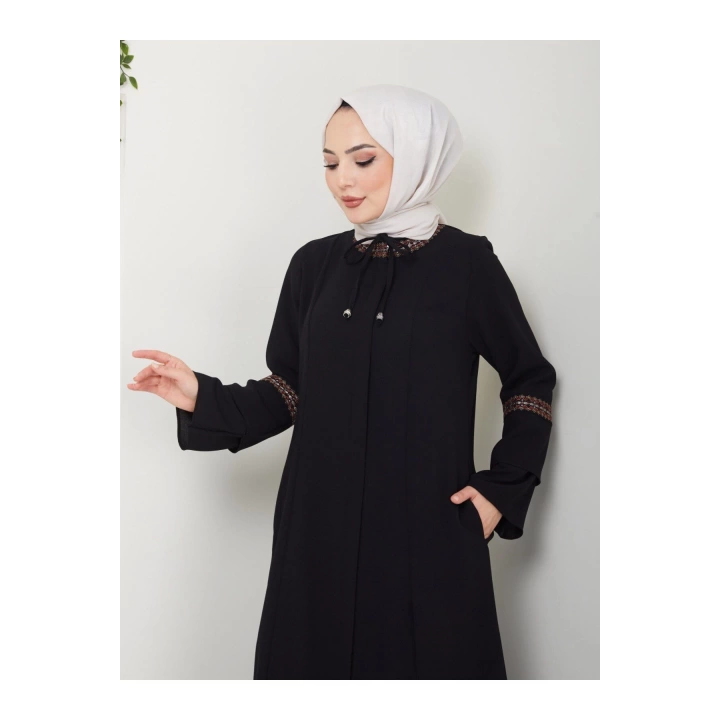 Nakış İşlemeli Büyük Beden Ferace