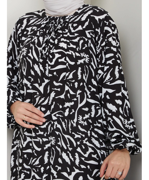 Büzgü Detaylı Rahat Kesim Anne Elbisesi - Siyah / E0131