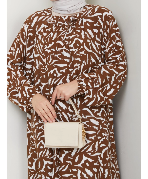 Büzgü Detaylı Rahat Kesim Anne Elbisesi - Taba / E0131