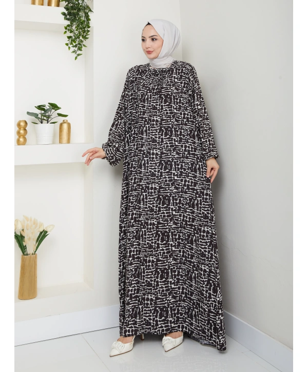 Büzgü Detaylı Rahat Kesim Anne Elbisesi - Kahverengi / E0130