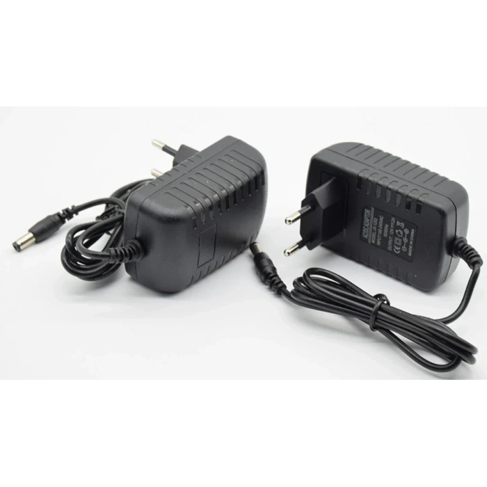 CATA 12v 2A Fişli Adaptör Plastik Kasa 16-24w IP44 5.5x2.5mm Jaklı
