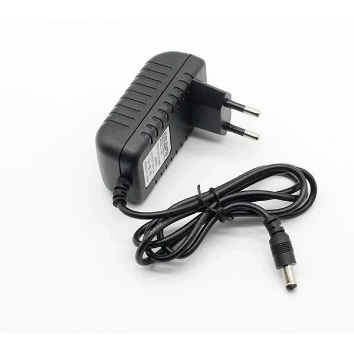 CATA 12v 3.5A Fişli Adaptör Plastik Kasa 32-42w IP44 5.5x2.5mm Jaklı