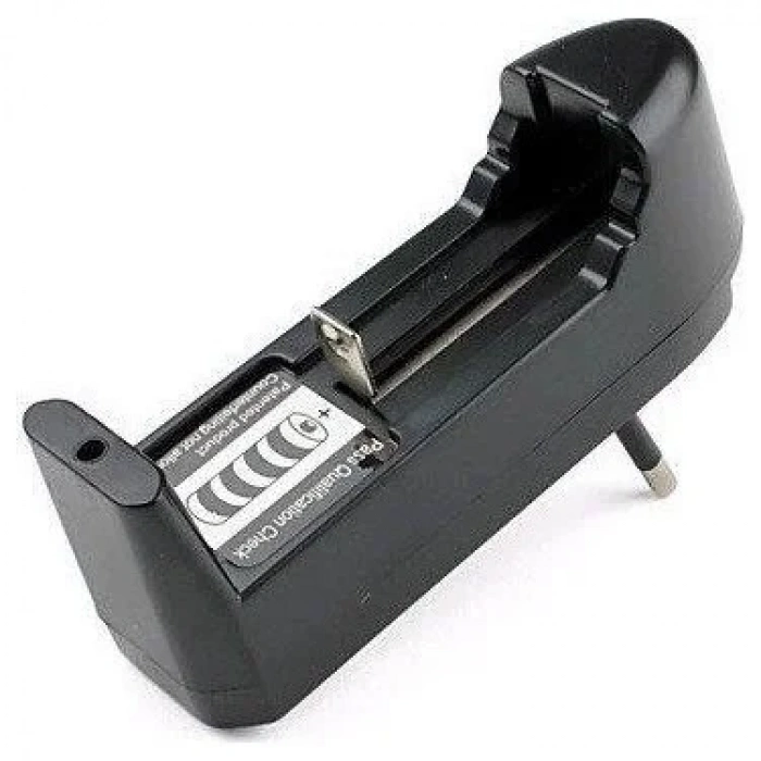 Tekli 1li 18650 - 14500 3.7V Li-On Pil Şarj Aleti Fişli 220 Volt