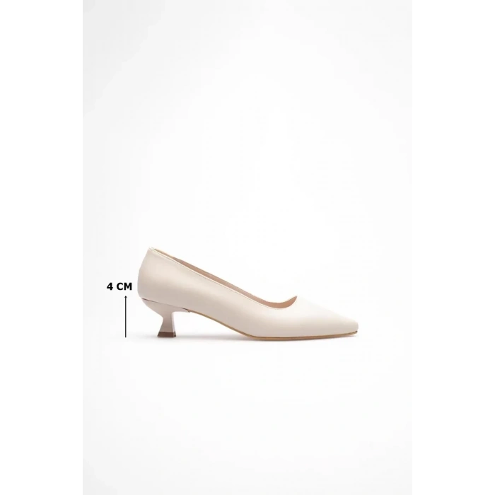 Bej Kadın Günlük Kısa Topuklu Stiletto Ayakkabı TR20MS03B