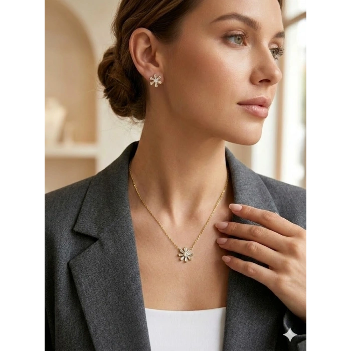 Çiçek Detaylı Set