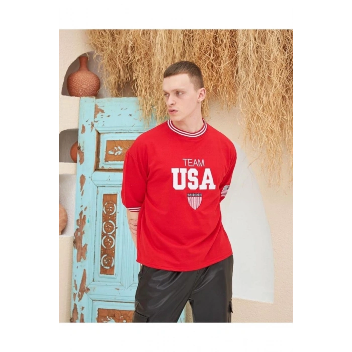 Erkek Bisiklet Yaka Tişört Nakış İşlemeli Kısa Kol Oversize T-Shirt - Kırmızı