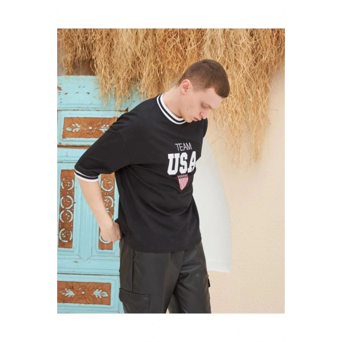 Erkek Bisiklet Yaka Tişört Nakış İşlemeli Kısa Kol Oversize T-ShirtSiyah