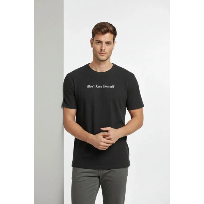 Erkek Wafıl Kumaş Tişört Regular Kalıp Bisiklet Yaka Baskılı T-Shirt - Siyah